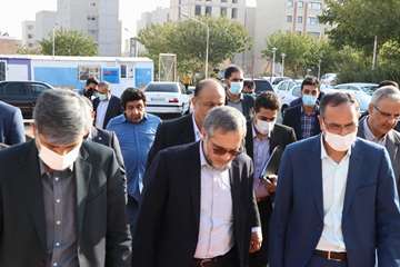 بازدید معاون توسعه مدیریت و منابع وزارت بهداشت از ساختمان مرکز جامع تشخیص و درمان سرطان استان سمنان 